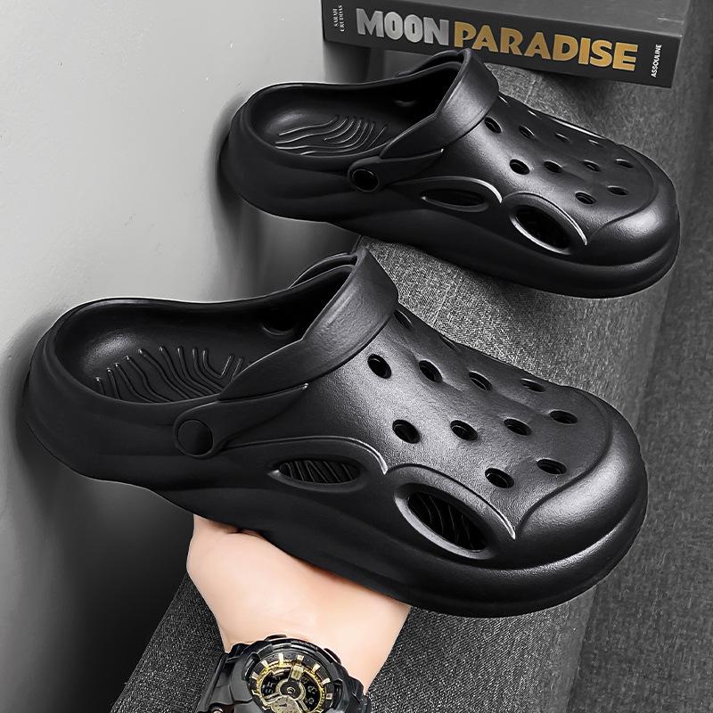 Men’s Summer EVA 2026 Non-Slip Outdoor Sandals: Wear-Resistant and Holey Design