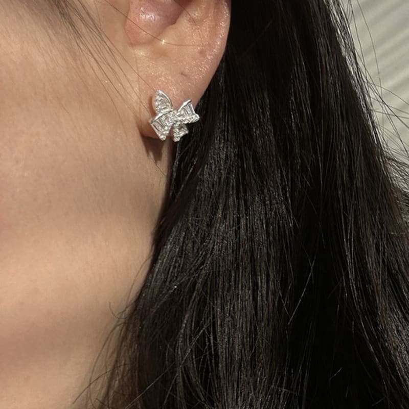 

mosxe [925silver] Mirror crystal ribbon earring silver