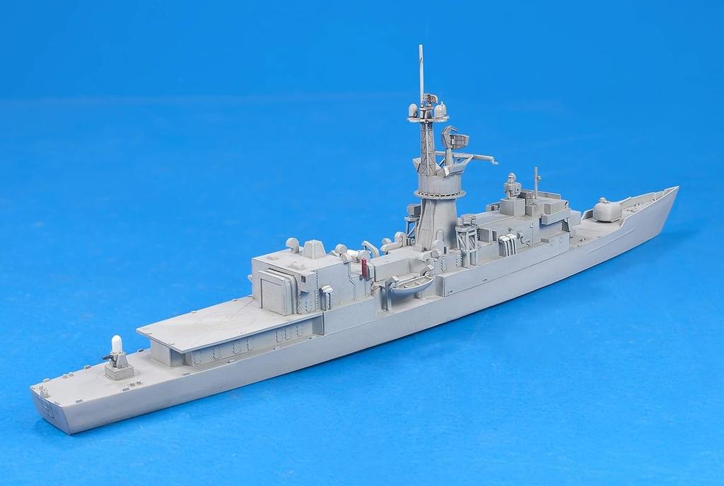 AFV Club US Escort Destroyer Frigate Plastic Model SE70002 1/700 Knox-Class