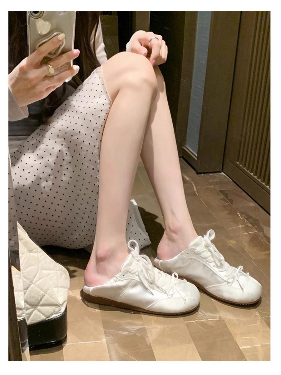 

Желаю девушке туфли для балетных тренировок с бантом женские 2025 лето новые спортивные и повседневные туфли ретро шелковисто-белые туфли 40