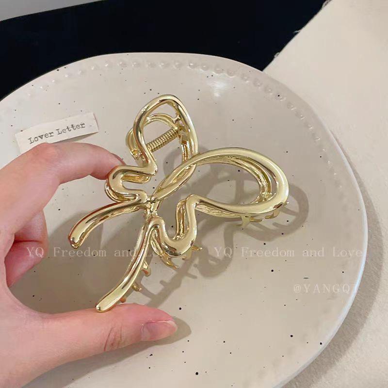 Pinza a morsetto in metallo ad alto livello con fiocco per capelli 2024 per donna: Pinza per Capelli a Forma di Squalo, Grande, Elegante, Stile Freddo, per la Nuca