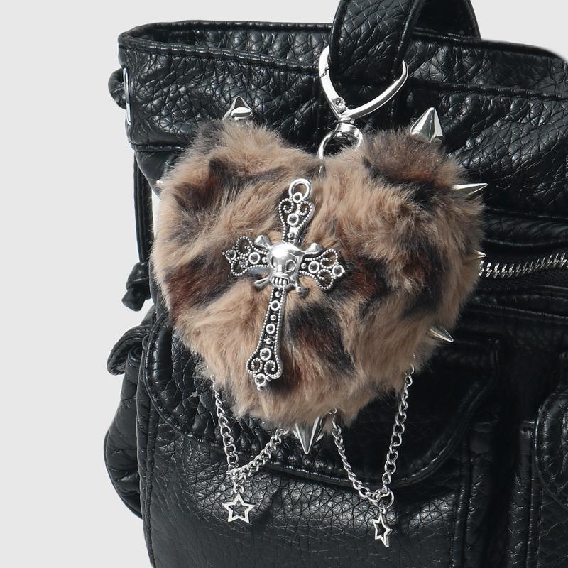 Punk Jewelry Leopard Print Rivet Cross Keychain Goth Cool Grunge Rock Plush Heart Bag Pendant Decoration Accessories Gift