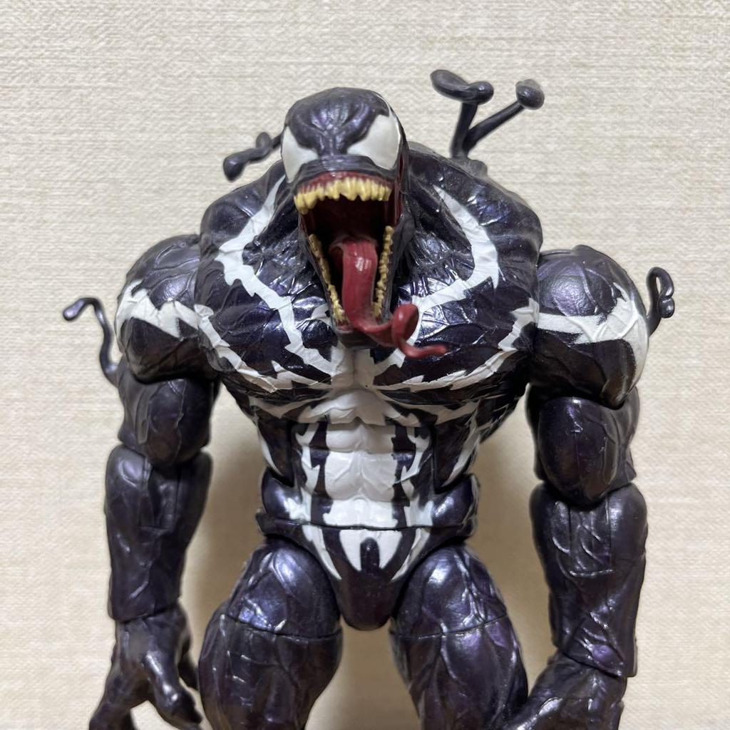 [USED] Marvel Legends Monster Venom