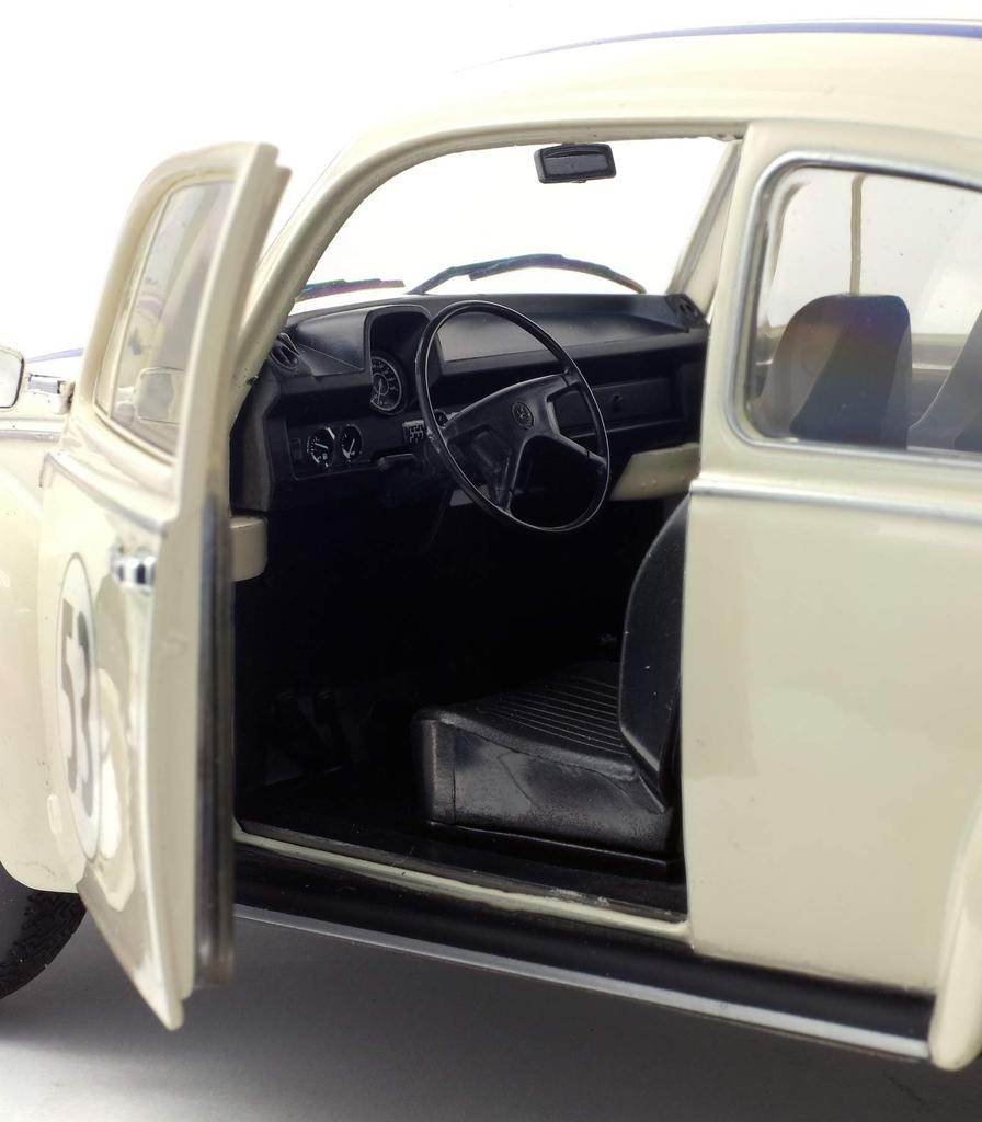 SOLID O Beetle Volkswagen Diecast Car S1800505 Beetle Harvey White 1/18