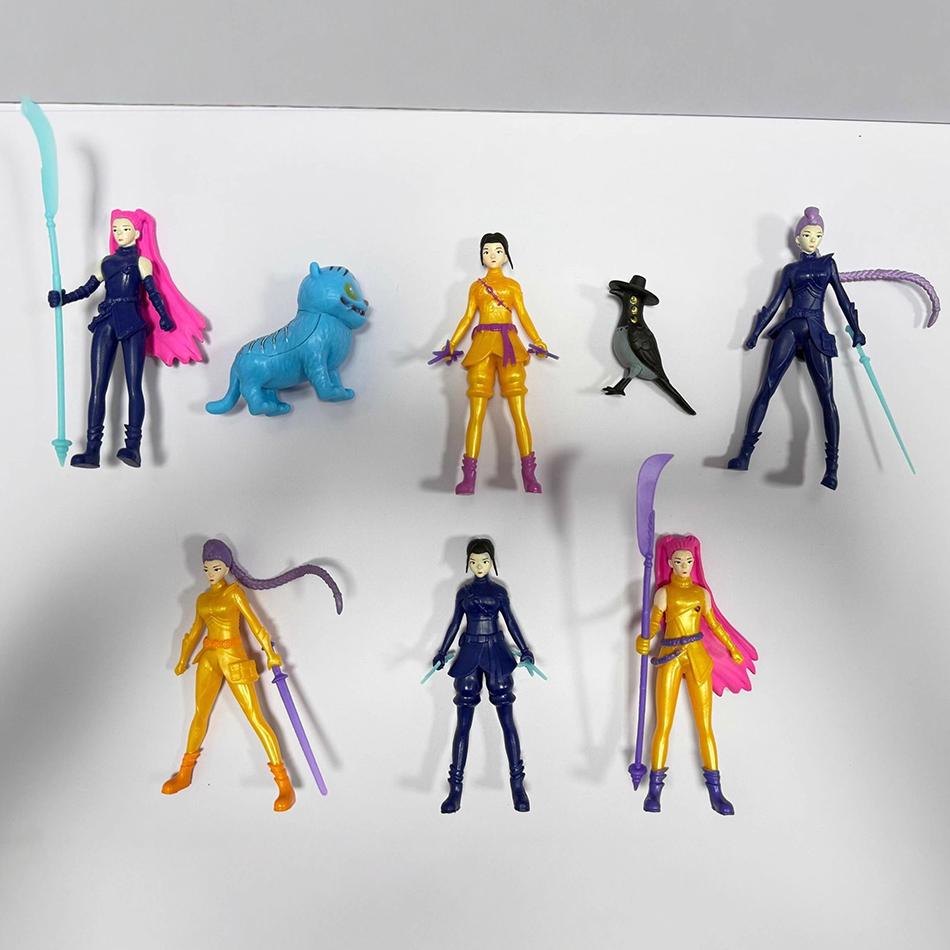 5pcs/set Anime Kpop Demon Hunters Figure K-pop Demon Hunters Rumi Mira Zoey Tiger Statuette Toy Table Decoration  Ornament Gifts