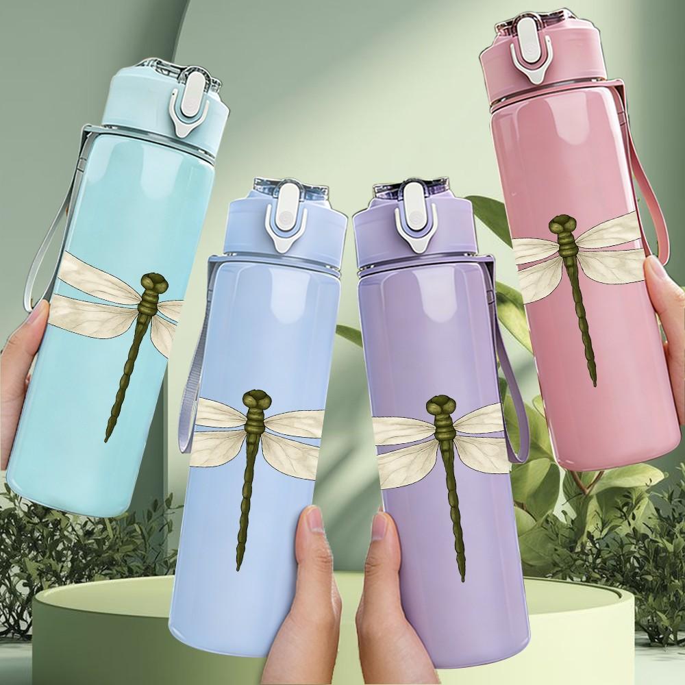 1PC Dragonfly Insect Pattern 750ml Color Plastic Sports Water Bottle Leakproof Flip Straw Lid Suitable for Sports Office Home Use