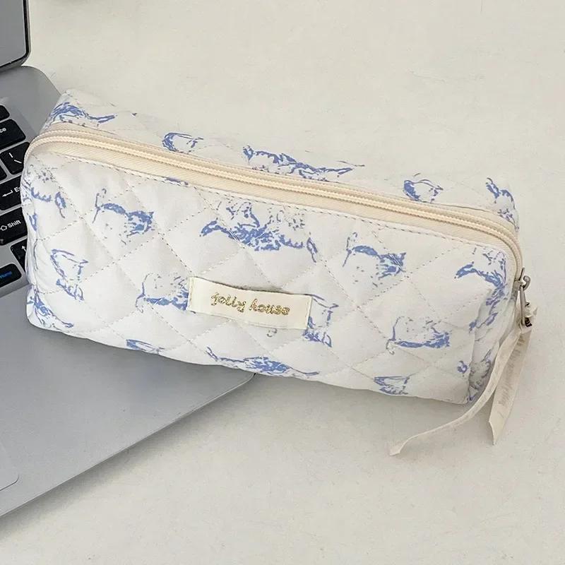 Women Brush Makeup Storage Bag Case  Chic Floral Strawberry Cute Student Girl Aesthetic Vintage Flower Strawberry Pencil Bags