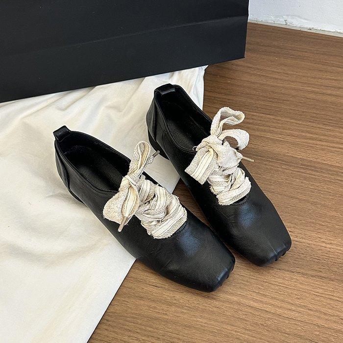

Soft leather version~ retro literary square head small leather shoes high sense thick heel front lace-up outer wear temperament casual single shoe 35