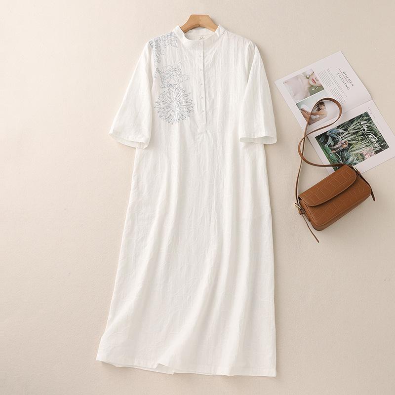 

3249# 2026 Summer White Lapel Daisy Embroidery Mid-Length Short Sleeve Dress M білий