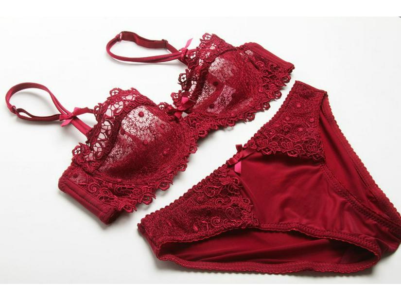 Evropská a americká ultratenká průhledná krajková souprava podprsenky s polovičním košíčkem - Sexy a design proti povislým prsům
