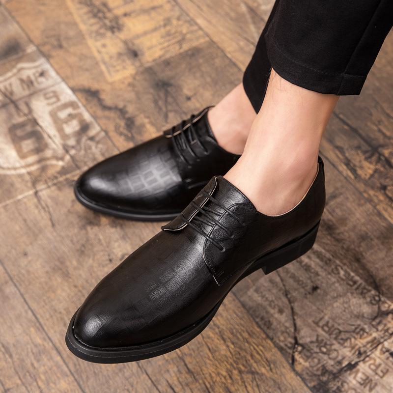 

Large size leather shoes men s spring and summer business dress versatile casual Brock small leather shoes Korean version leather shoes 38 чёрный
