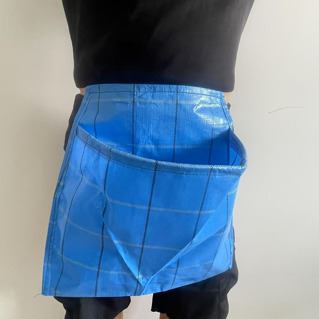 Durable PE Garden Harvest Apron with Large Pockets - Fruit & Vegetable Picking, Gardening Apron for Gardeners, Functional Pocket Design