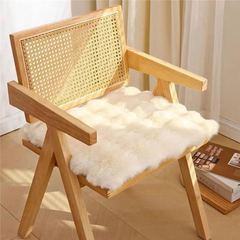

Winter Velvet Rabbit Fur Seat Cushion – Thick, Warm Pad for Dining Chairs & Office Seats Custom size, please contact customer service