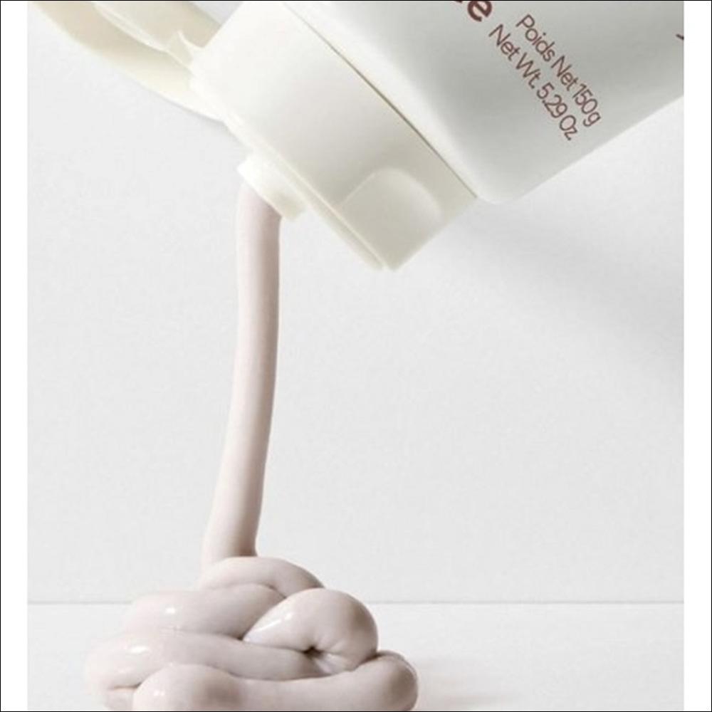 innisfree Volcanic Pore BHA Cleansing Foam (150g – 1 Tube)