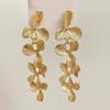Retro Lilac Earrings Hong Kong Style Exaggerated Gold Leaf Stud Earrings Niche Light Luxury Ear Jewelry Women