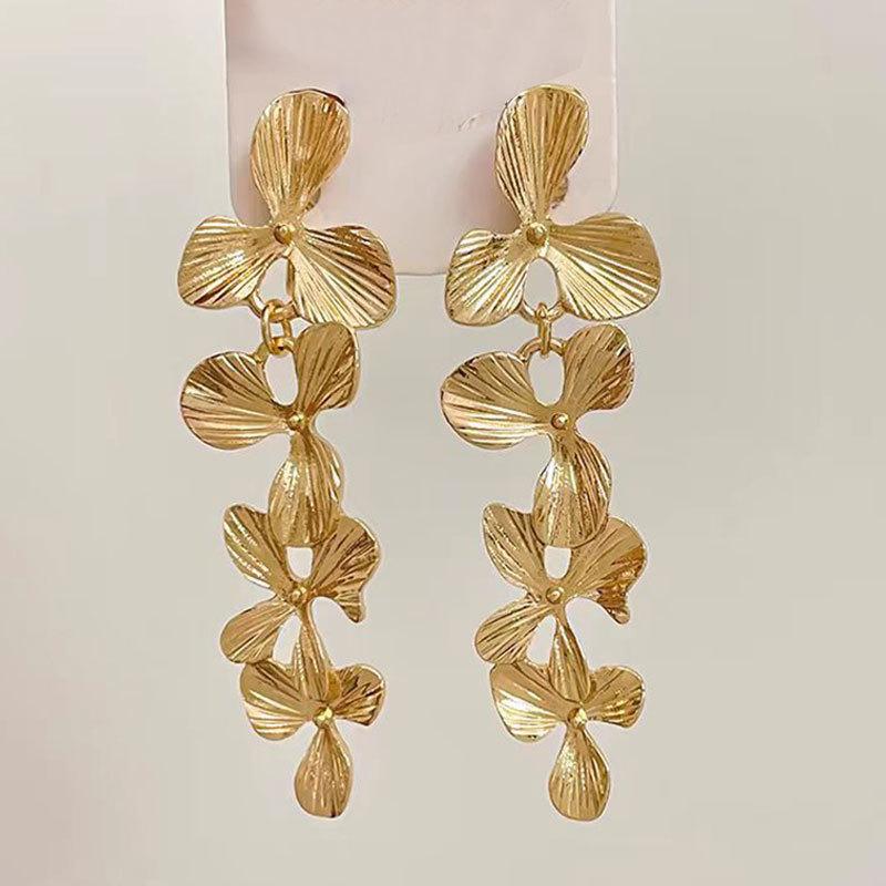 Retro Lilac Earrings Hong Kong Style Exaggerated Gold Leaf Stud Earrings Niche Light Luxury Ear Jewelry Women