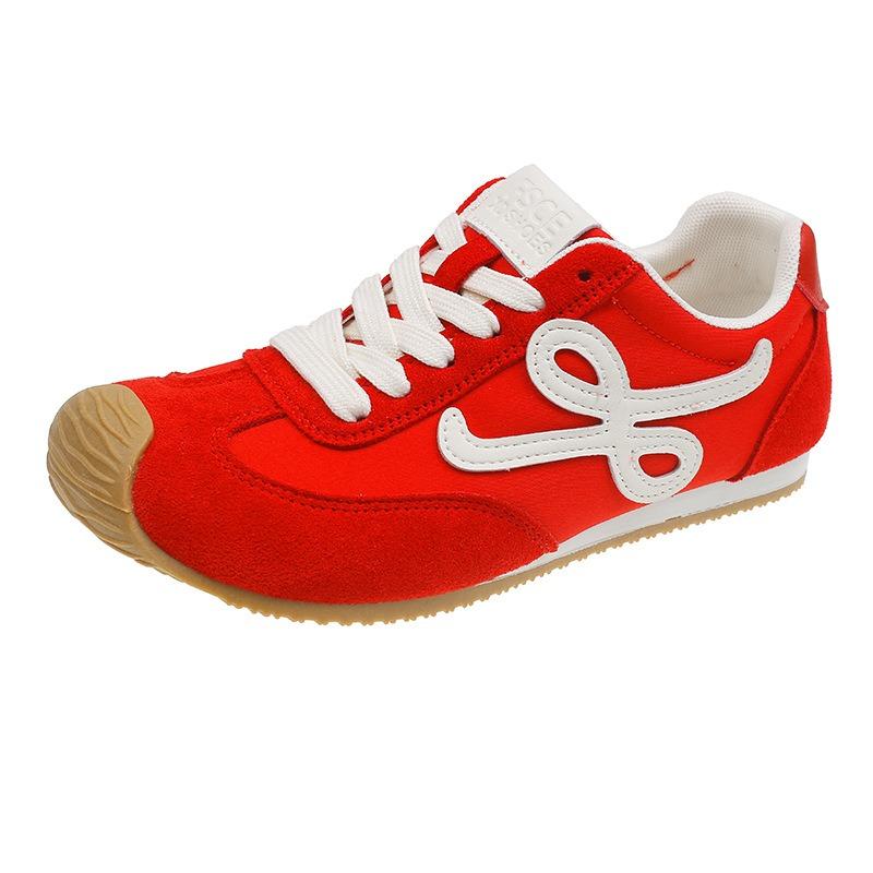 Hot wind versatile crooked head women's spring summer new sports and leisure board shoes retro lace-up