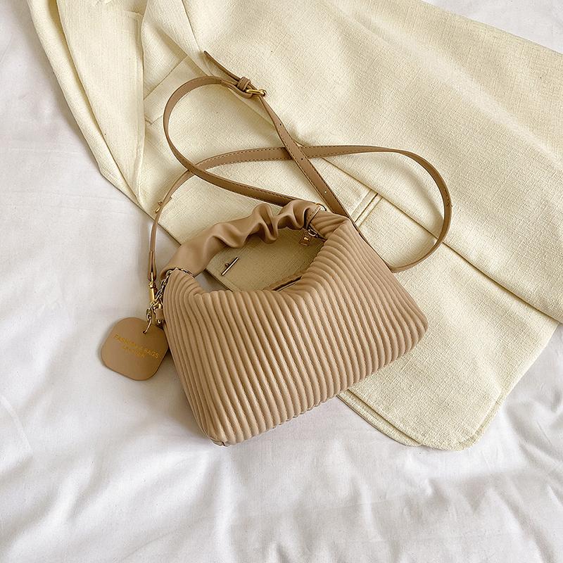 Women'S Fashion Pleated Clutch Evening Bag Elegant PU Leather Purse Versatile Shoulder Bag With Chain Strap For Party