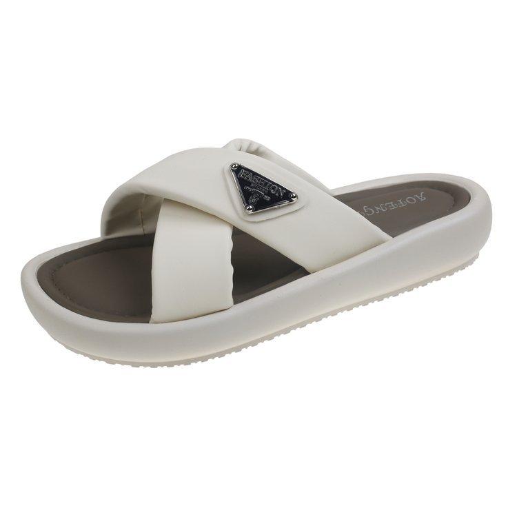 Thick-bottomed cool slippers for women to wear ins trendy high-end sense 2024 summer non-slip niche beach muffin one-word sandals