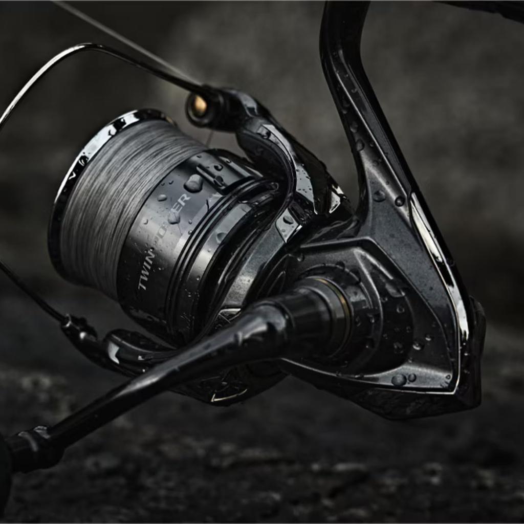 Shimano 26 Twin Power Spinning Reel C2000SHG