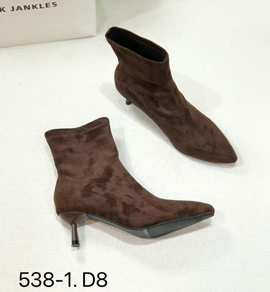 S538-1 French 2025 autumn and winter new temperament thin boots small ankle boots pointed fashion boots Martin boots women