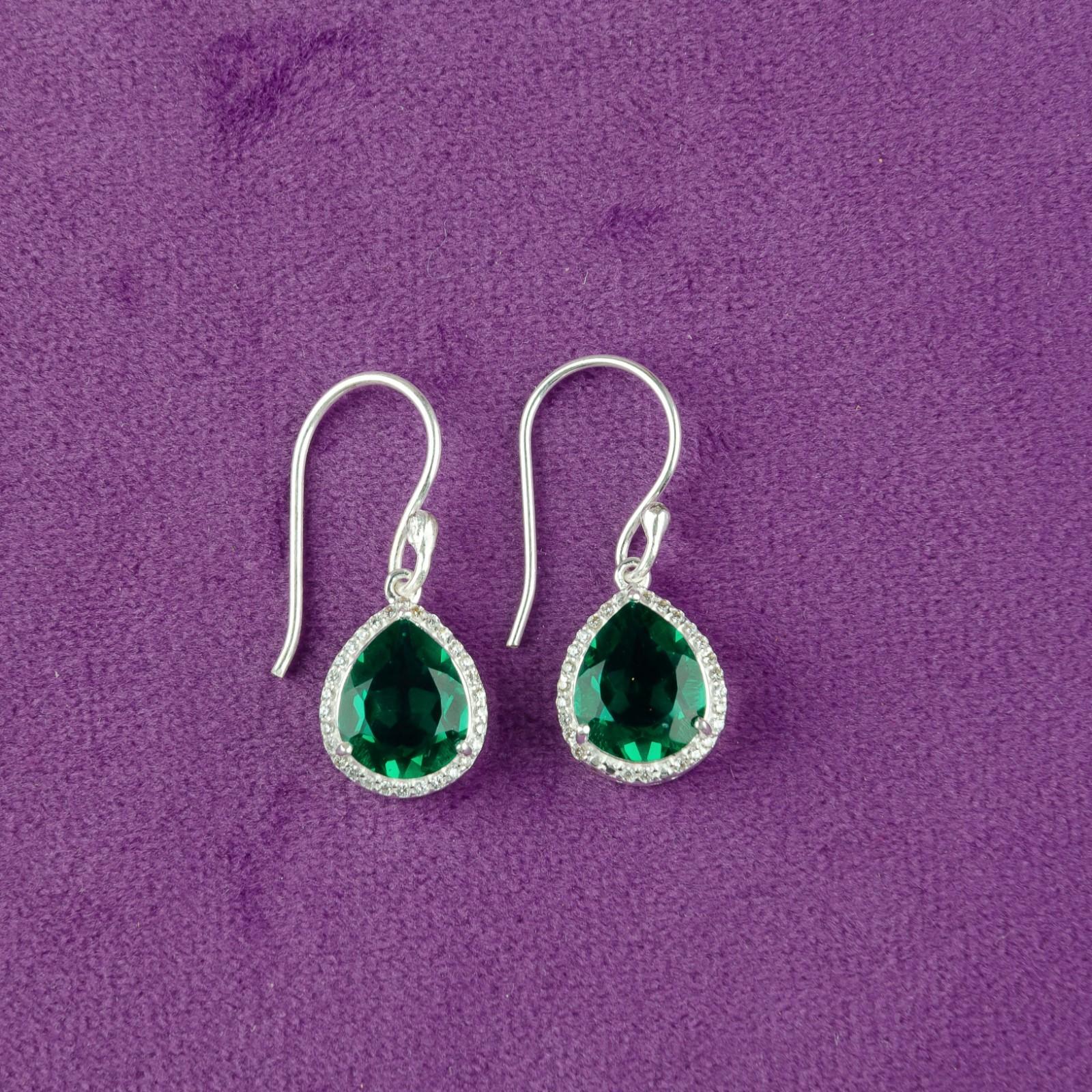 

Хромдиопсид Драгоценный камень 925 Стерлинговое серебро Подарок Ювелирные изделия Циркон Серьги 1,80 CZE-4-6