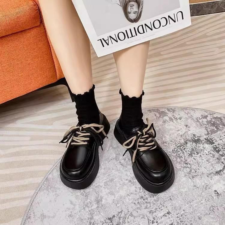 Thick-soled lace-up small leather shoes British style women 2025 new college style with skirt gentle shoes spring retro single shoes
