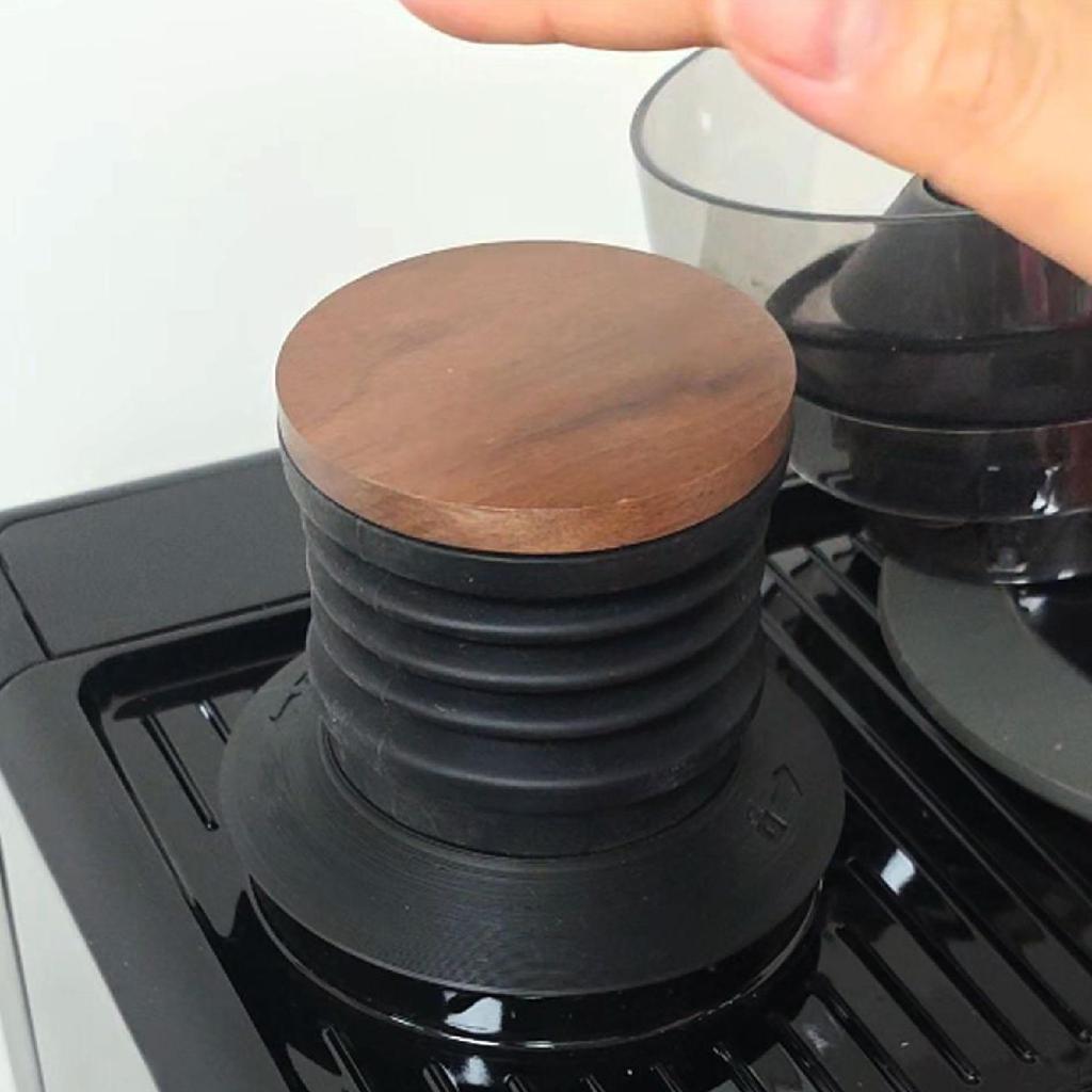 Mlýnek na jednu dávku násypky, ruční tlak, silikonová nádoba na vyfukování zrnek, ruční