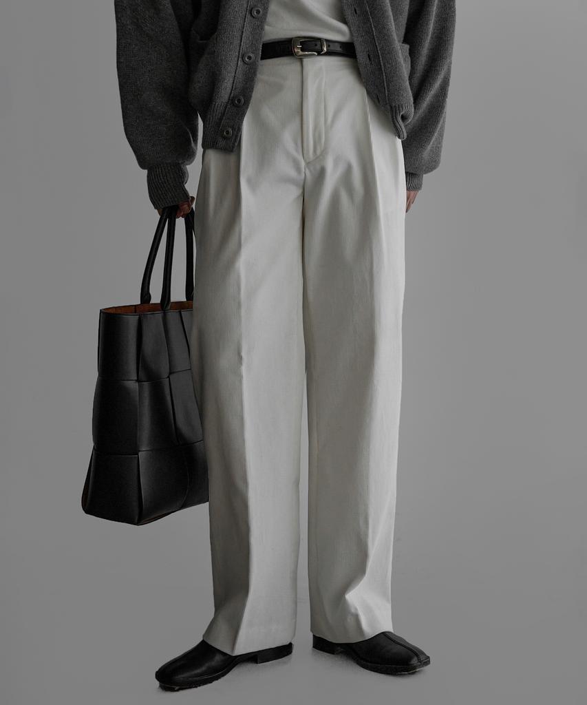 Baulopeulodeogteu Corduroy Set-Up Pants [White]