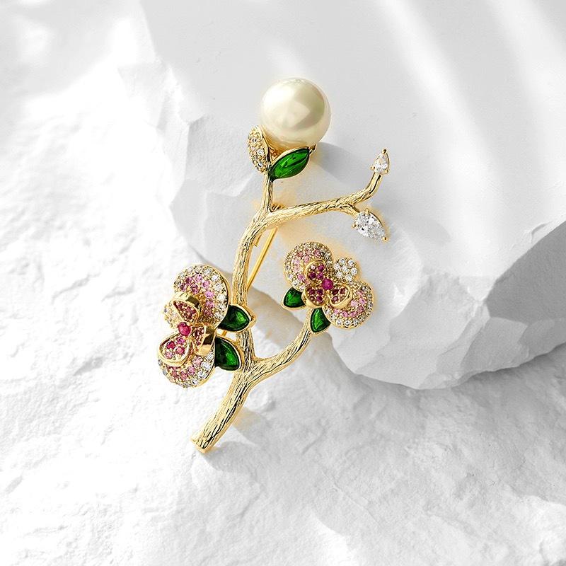 

Элегантная брошь в ретро-стиле с цветком сливы в корейском стиле, с цирконом и пресноводным жемчугом