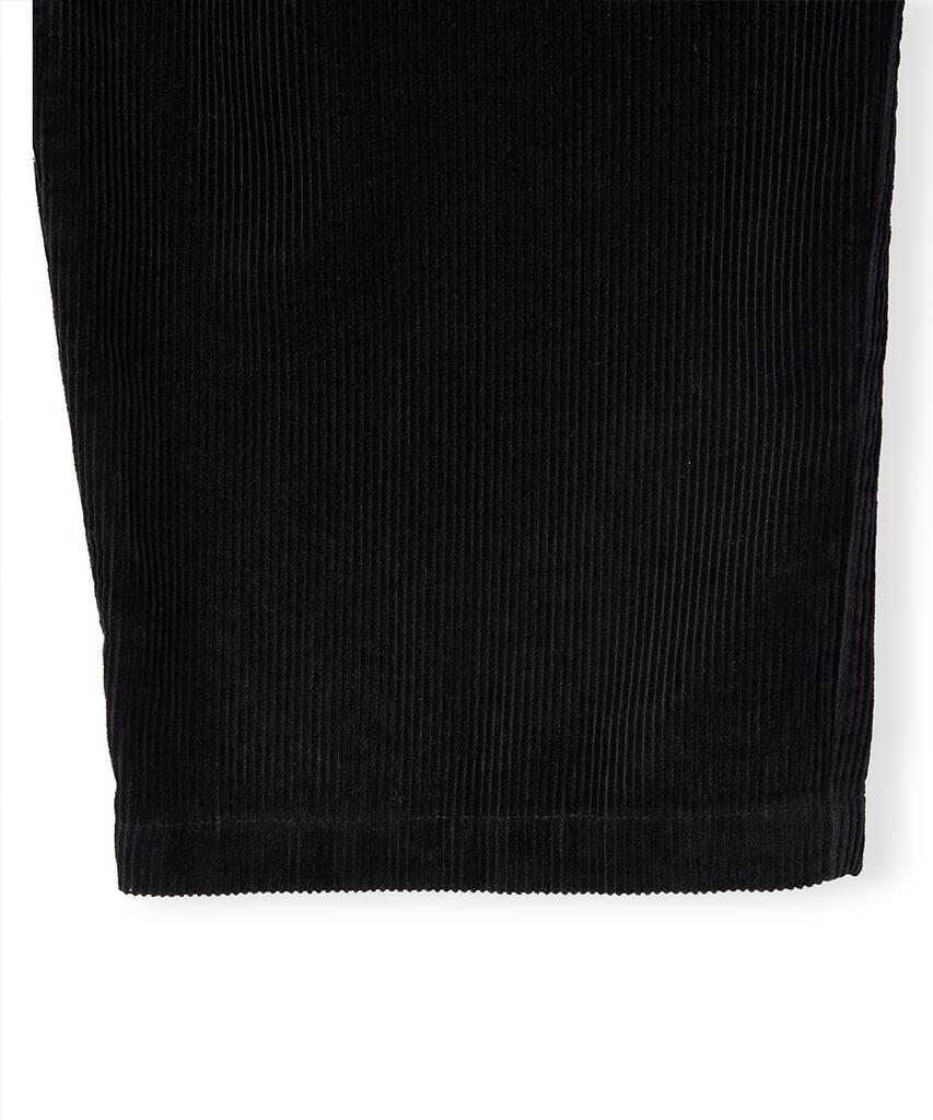 HOOVES Corduroy One-Pleat Cargo Pants [Black]