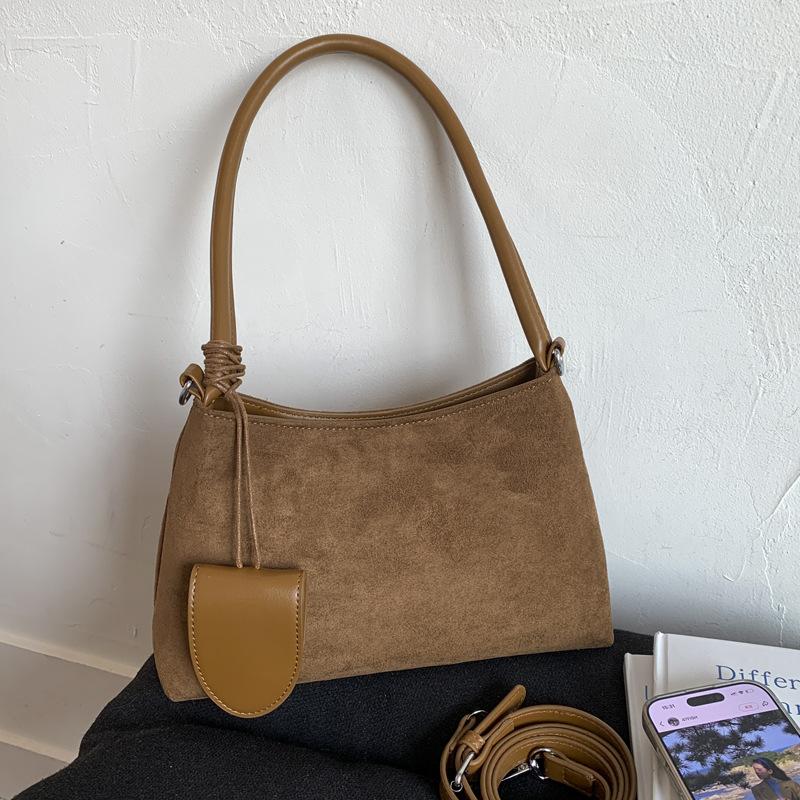 Autumn and Winter Simple Solid Color Musk Skin Velvet Niche Underarm Bag Women's Popular Casual Messenger Bag Commuter Shoulder Bag