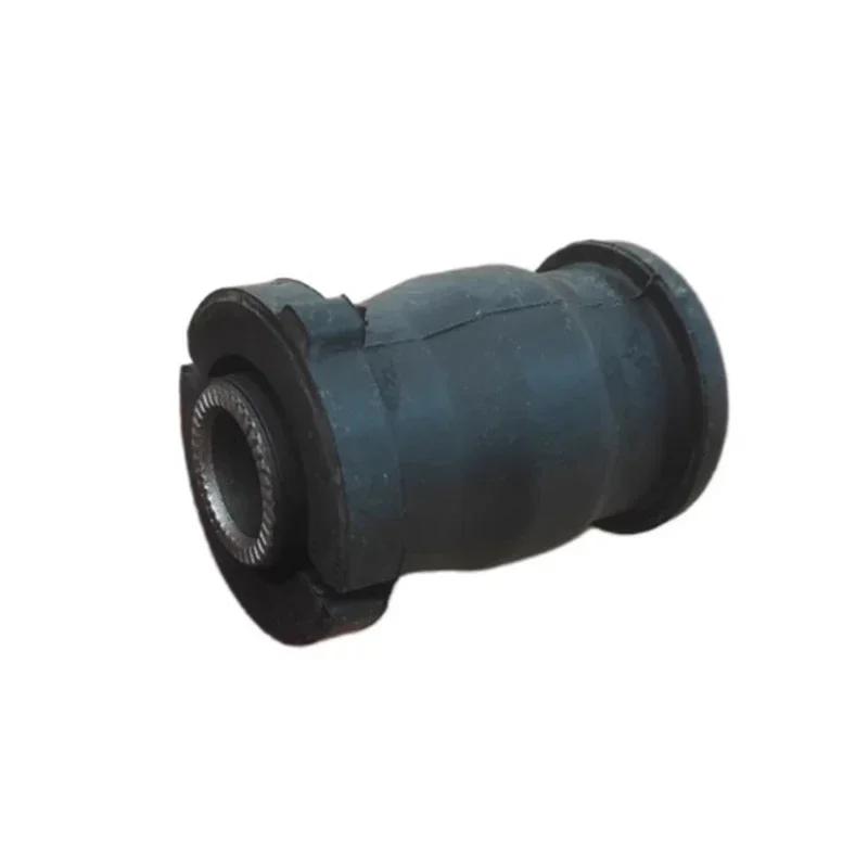Lower Swing Arm Rubber Bush for Geely Emgrand EC715 718 RV EV253 300 350 450 500 Suspension Support Triangle Arm Rubber Sleeve 1064001265 SMALL