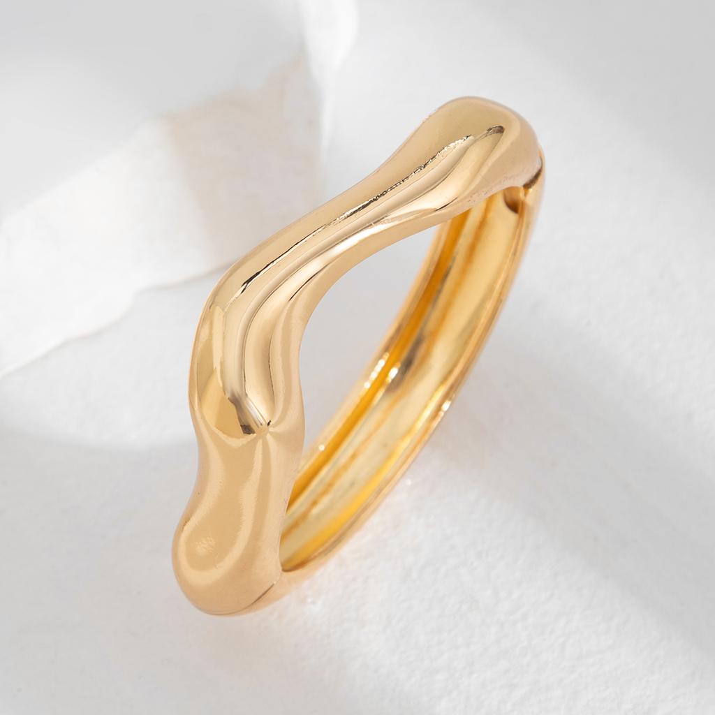 Ingemark Punk Hip Hop Irregular Metal Chunky Bangles for Women Vintage Fashion Gold Color Wave Spring Bracelets Men Jewelry Gift