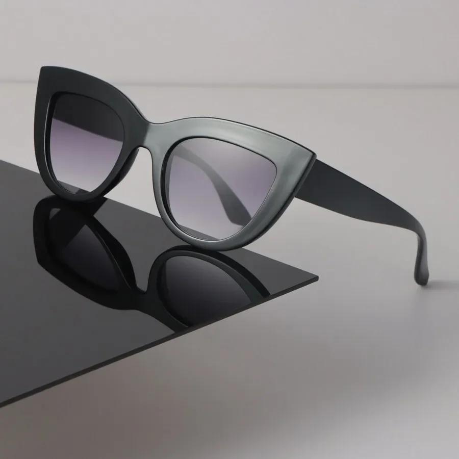 

Retro Mirror Cat Eye Sunglasses Women Men Designer Sun Glasses Fashion Female Male Casual Colors Other