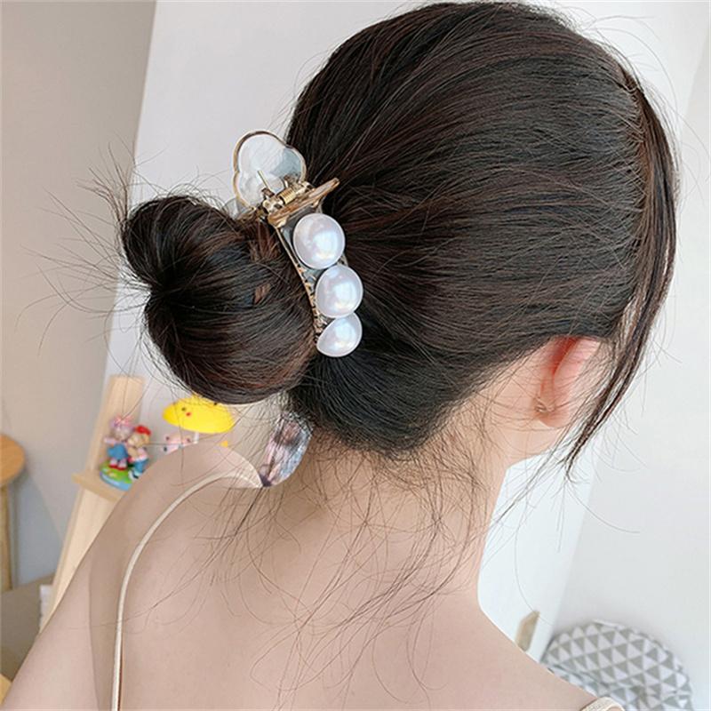 Korean Rainbow Hair Clips Claw Crabs Mink Fluff Hair Ball For Barrettes Bun Hair Clamps Pearl Hairpin Ponytail Hair Accessories