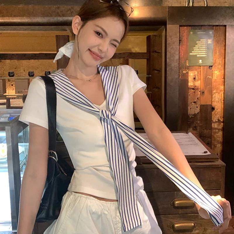 Женский белый сине-полосатый укороченный топ с короткими рукавами и воротником-стойкой, облегающий S белый