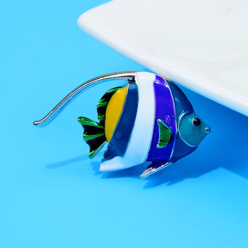 Emaille Tropföl Niedliche Tropische Fische Brosche Mode Bunte Tiernadel Kleiner Fisch Brustblume