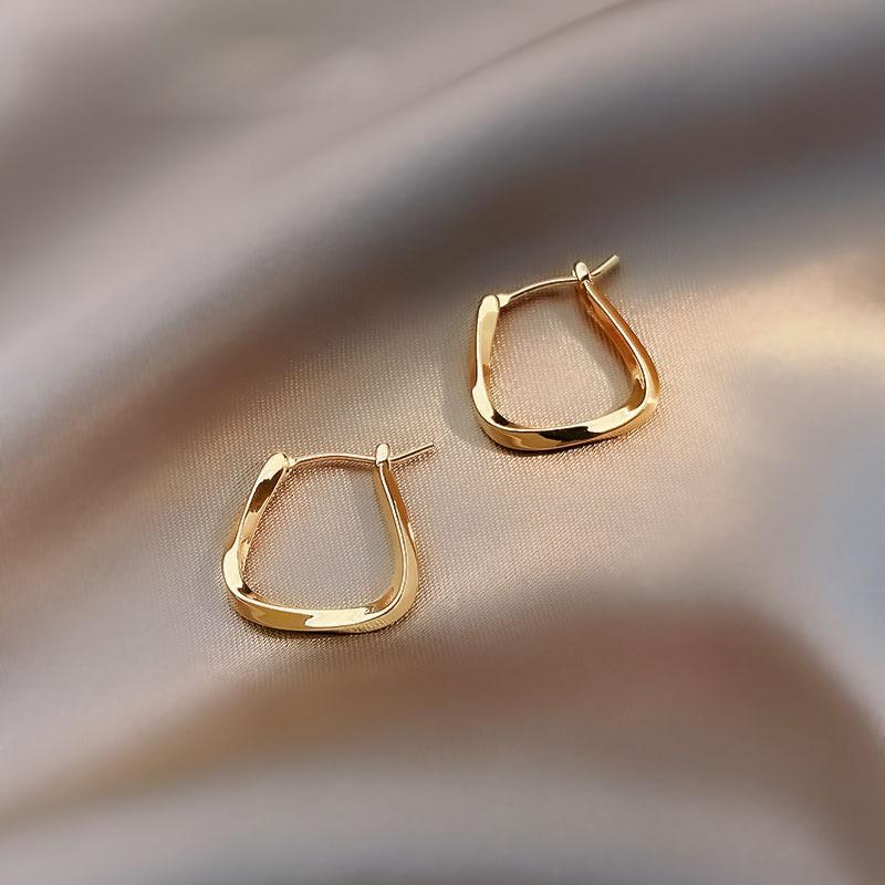 Simple Design Gold Color Geometric Twisted Square Hoop Earrings For Women Creative Young Girls Party Wedding Jewelry