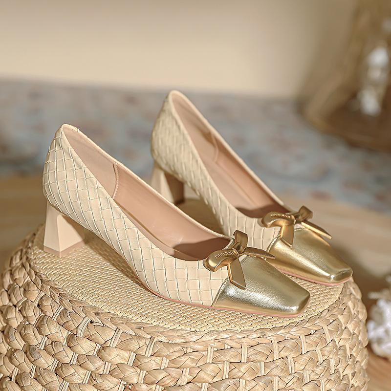 French single shoes women's middle heel spring 2025 new women's shoes small fragrant retro splicing square head high heels thick heel