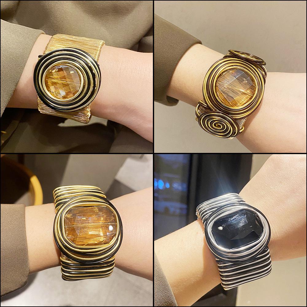 New Sweet Cool European & American Style Open Metal Wire Bangle: Distinctive Arm Ring for Women