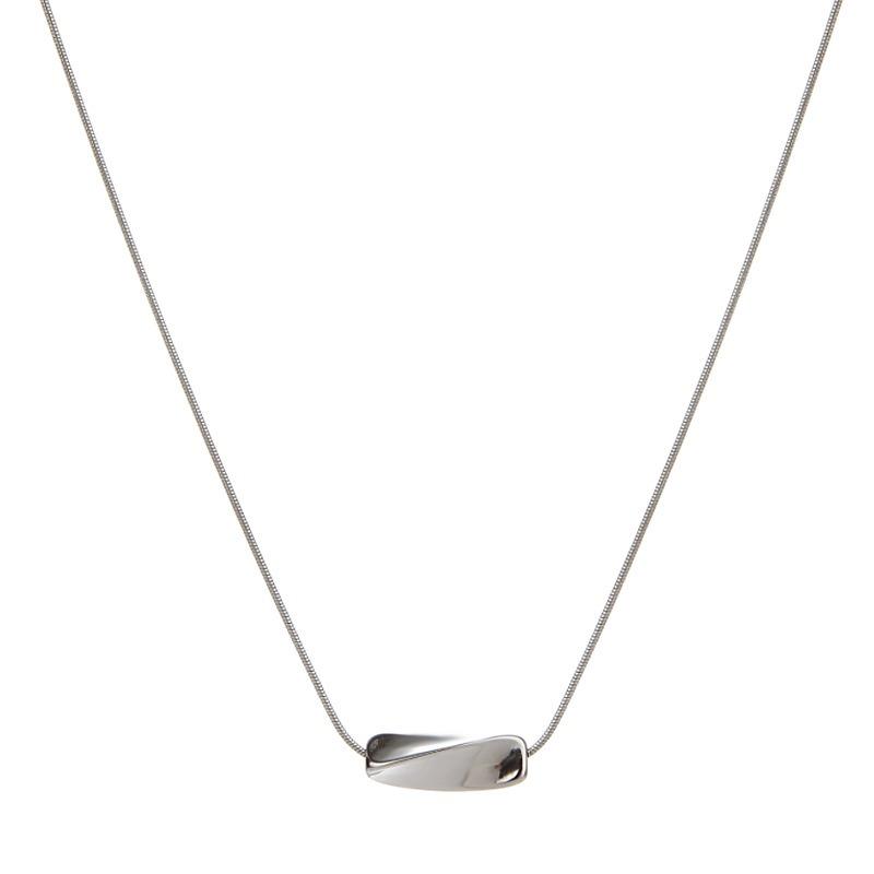 Light Luxury Fashion Irregular Twisted Geometric Collarbone Necklace For Women