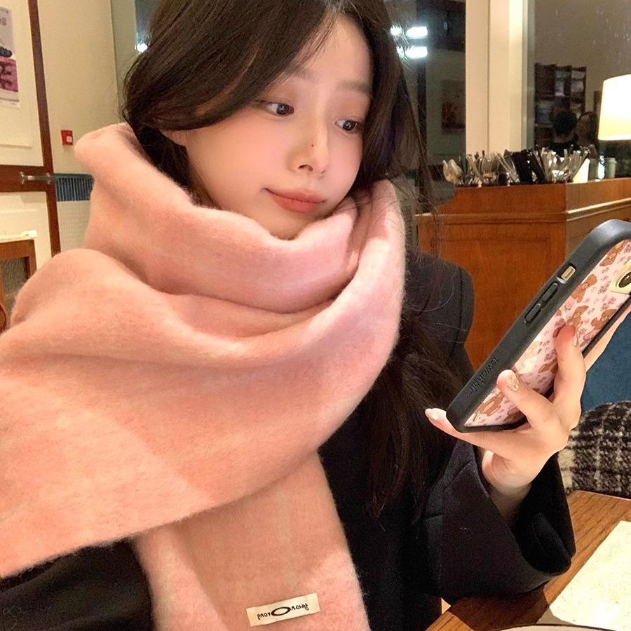 Exquisite Solid color Fringed Plush Scarf A Fashionable and Warm Scarf for Winter Outdoor Cycling and Students' Commuting