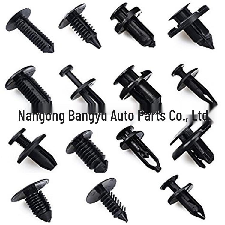 Förpackade 300 st snäppfästen för Toyota, Honda, Ford, GM interiörer och stötfångare