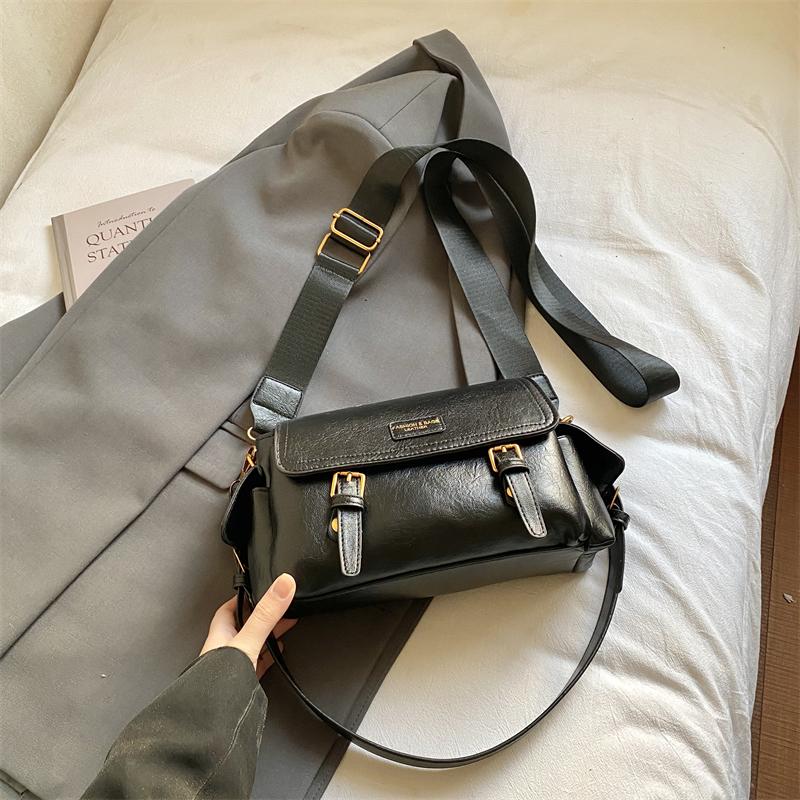 

Vintage Style Motorcycle Mini Flap Shoulder Cross Body Bags For Women PU Leather Solid Color Dual Straps Small Satchels Bag 2026 24x16x9.5cm чёрный