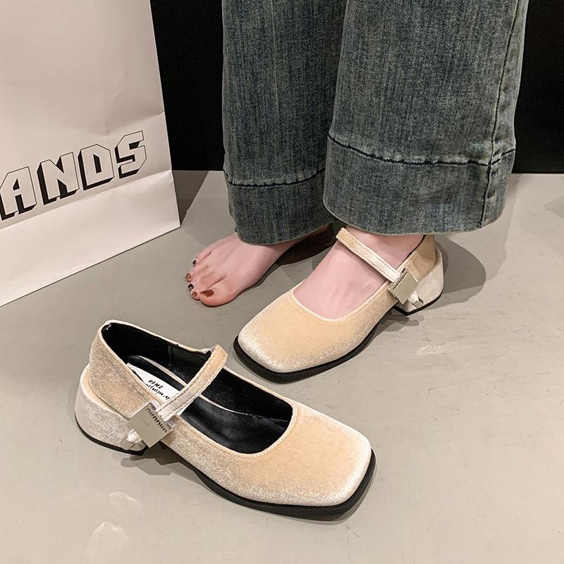 Mary Jane shoes women's thick heel grandma shoes early spring and autumn new square head velvet high heels one-word single shoes