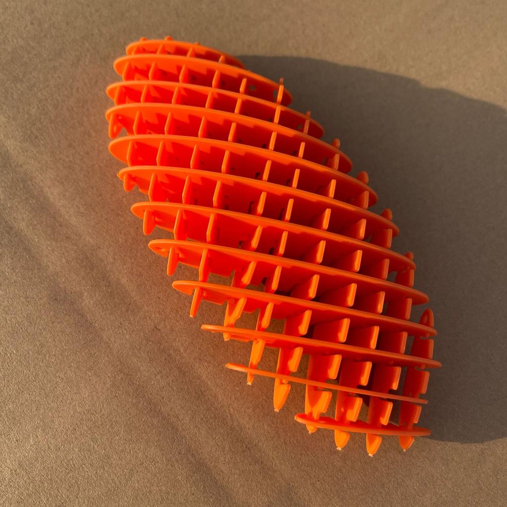 Dekompressiooniventilaatori mänguasi Dekompressioondeformatsiooni uss Uus eksootiline mänguasi deformatsioon elastne mänguasi elastne võrk 10cm