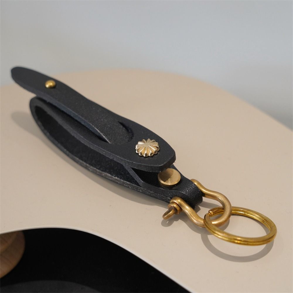 Leather Olive-Shaped Crafts Vintage Style Cowhide Keyring Copper Buckle Keychain  Men Women
