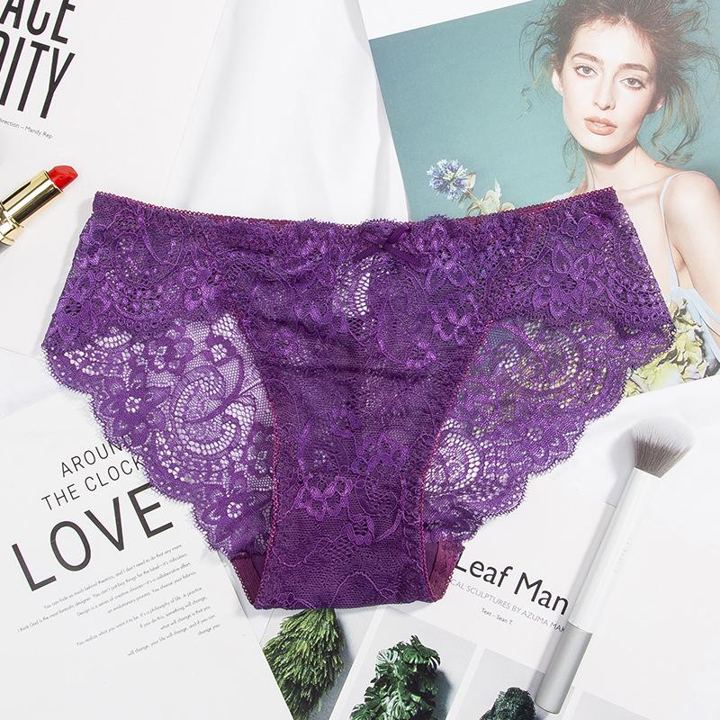 Low-Waist Seamless Lace Women's Triangle Panties with Breathable Pure Cotton Antibacterial Crotch