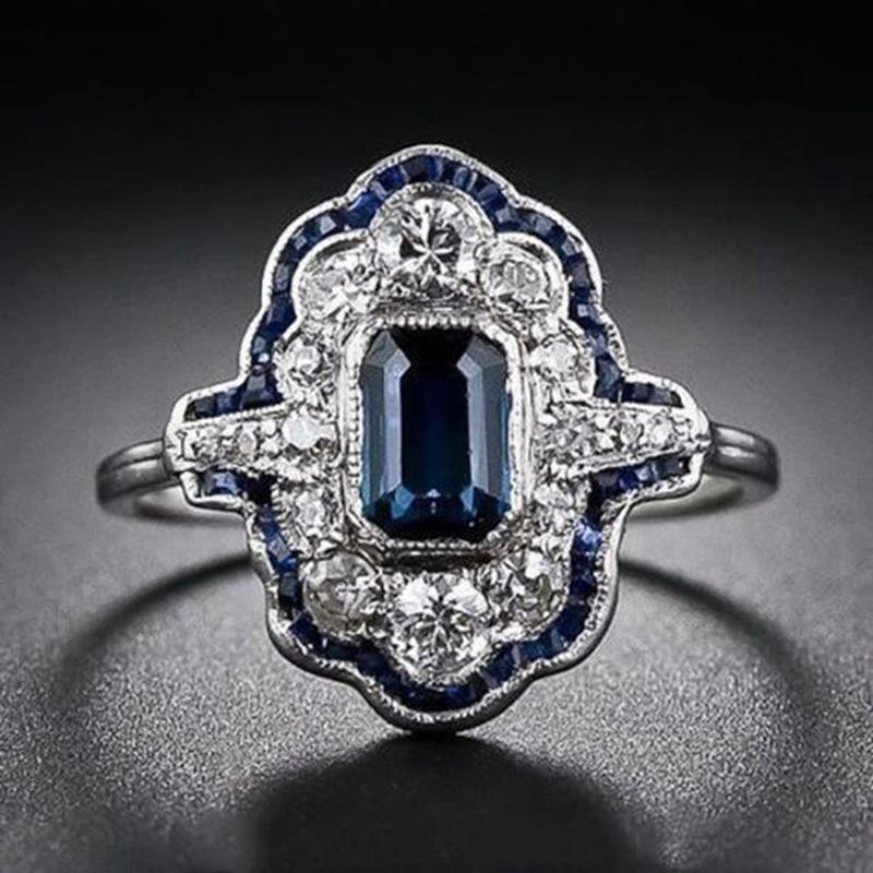 Vintage palace ring, square main decoration with encasing design, suitable for Thanksgiving, Christmas and other festivals, gorgeous and chic